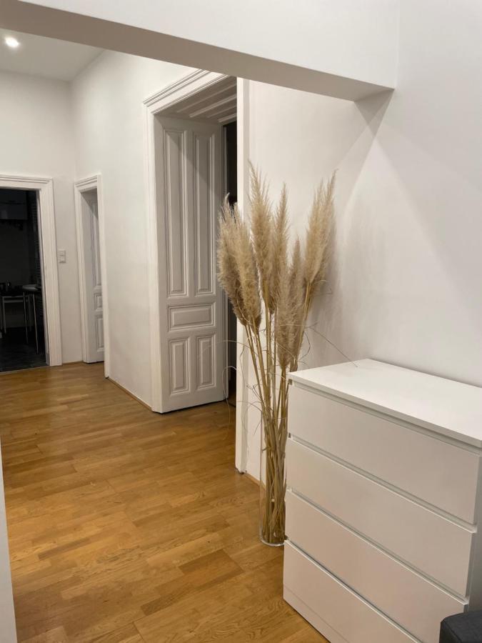 100M2 Apartment Naehe 1010 Wien Экстерьер фото